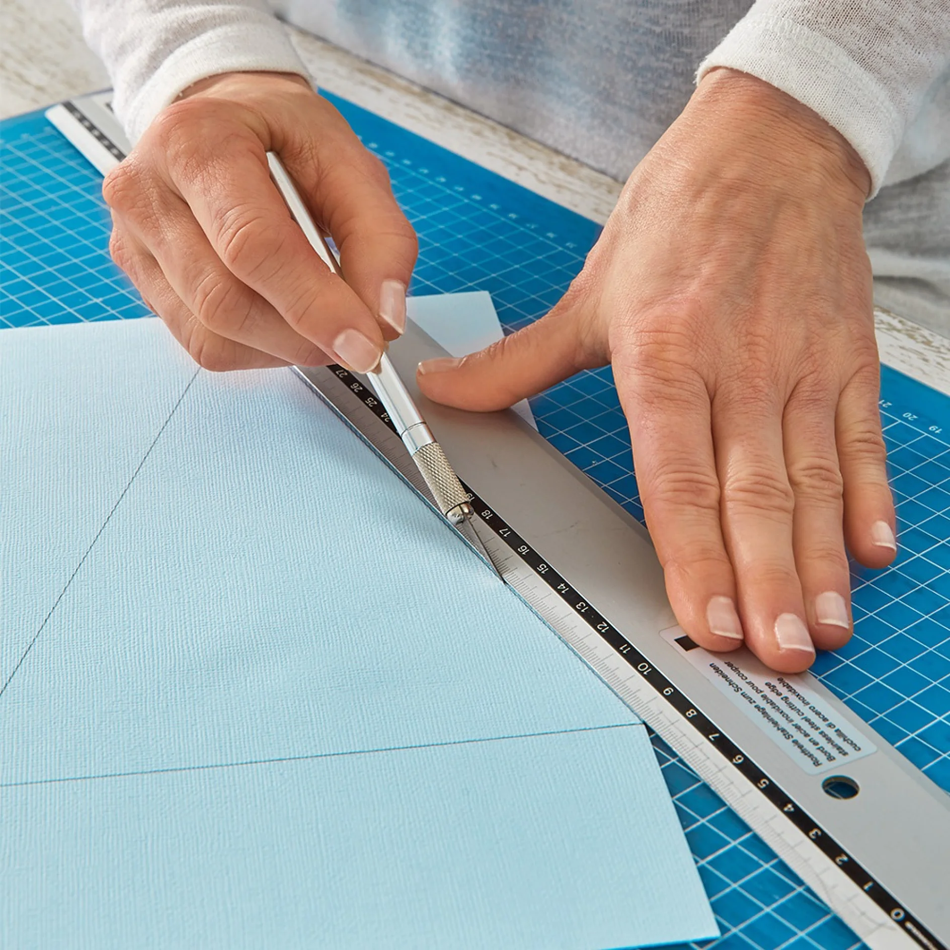 Cutting card triangles when creating a framed memo board