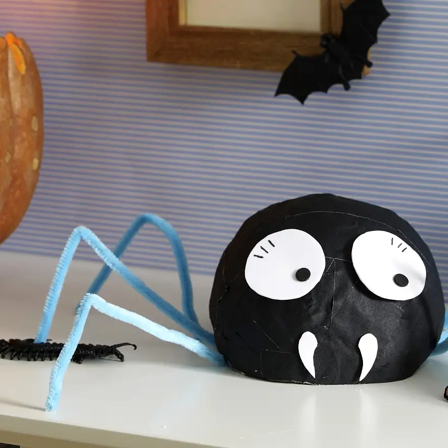 It's not for arachnophobes - but anyone who enjoys a bit of creepy Halloween fun will love this spider so much that they'll go and make one of their own right away.
