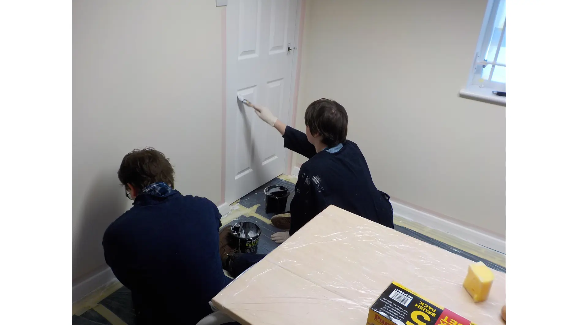 Painting door and skirting
