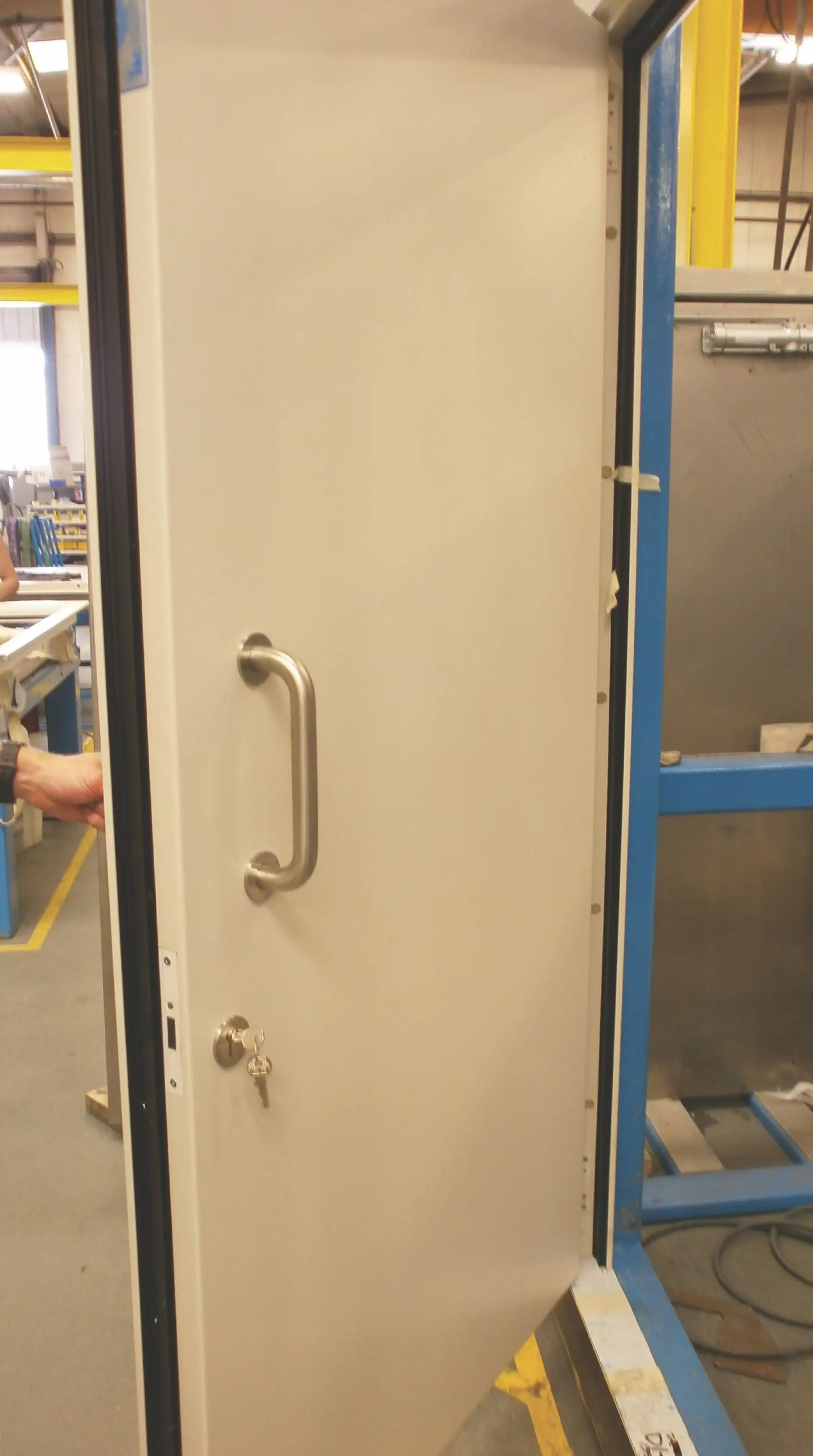 tesa ACX plus 7074 provided a bonding strength to match spot welding in sound proof doors