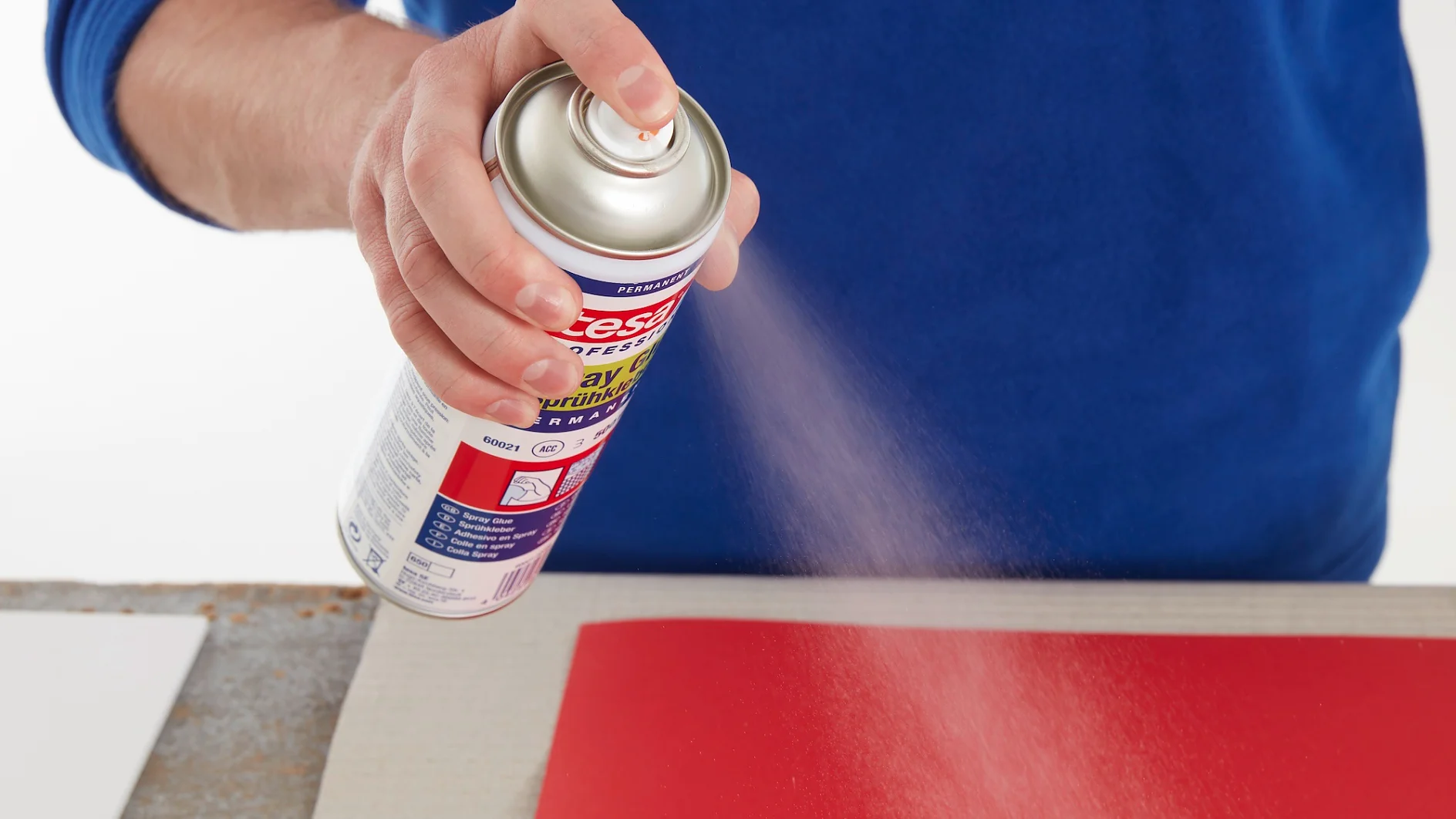 tesa-60021-spray-glue-for-many-applications-step3of4-ap