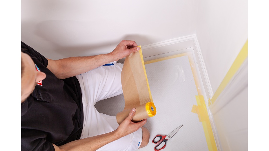 How to mask skirting boards and woodwork when spray painting