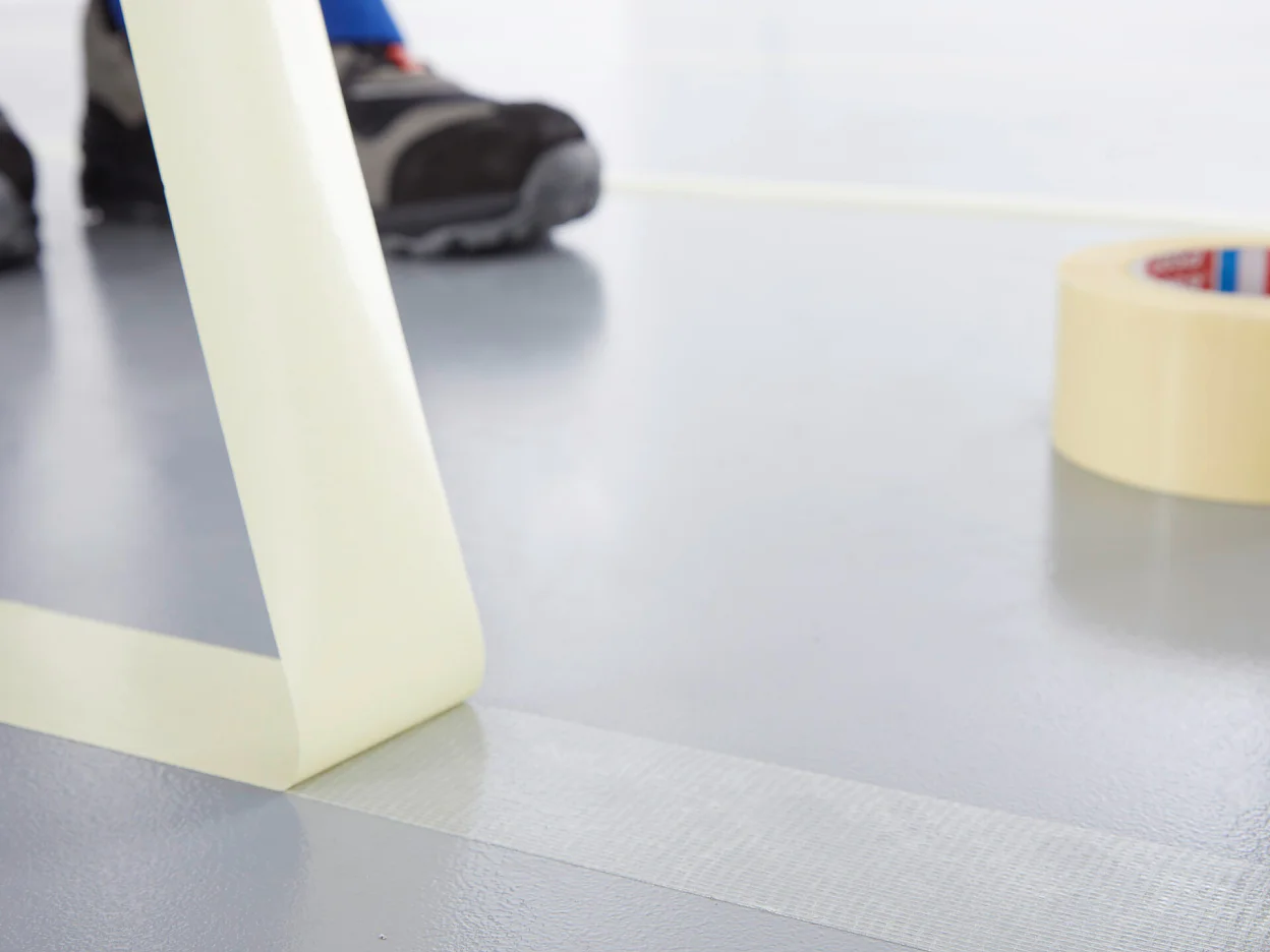 tesa 4934 double sided fabric tape step2of4