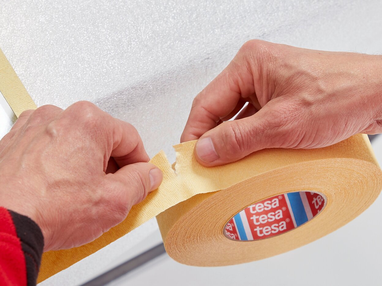tesa 4322 paper masking tape for paintwork step3of4
