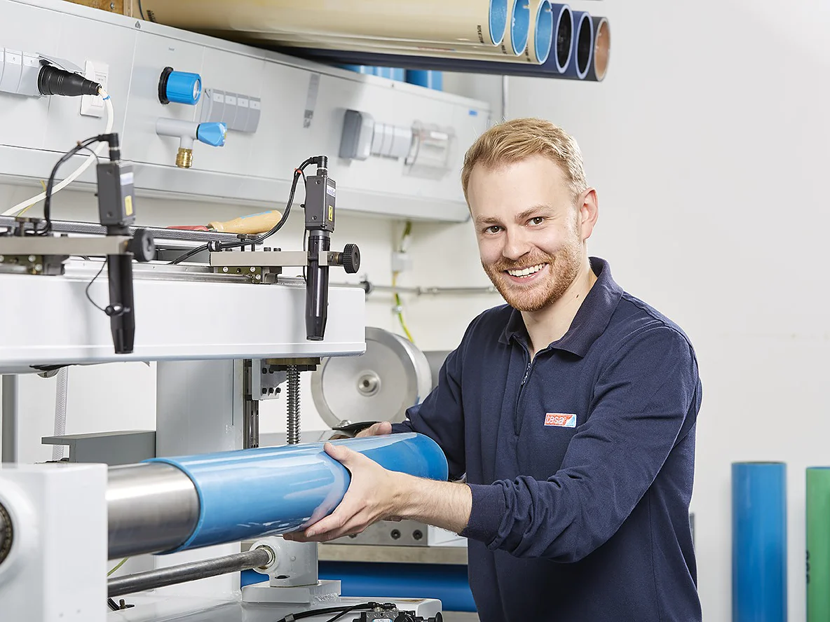 tesa® Twinlock is the only reusable, self-adhesive and compressible plate mounting sleeve in the flexographic printing market. Our customized solution allows printers to experience greater process efficiency while ensuring consistent and high quality print results.