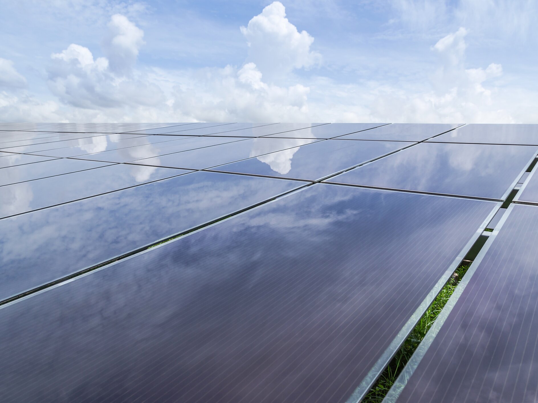 Thin film solar cell module open air