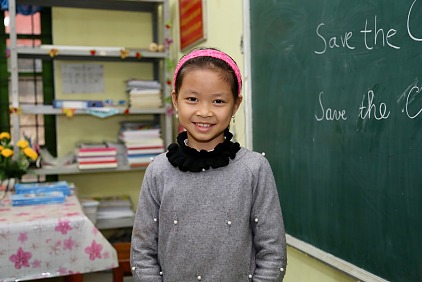 As of 2023, tesa will have a plant also in Vietnam. In the coming months, the company and 'Save the Children' will support many mentors who will teach children to read and write.
(Photo: Save the Children)