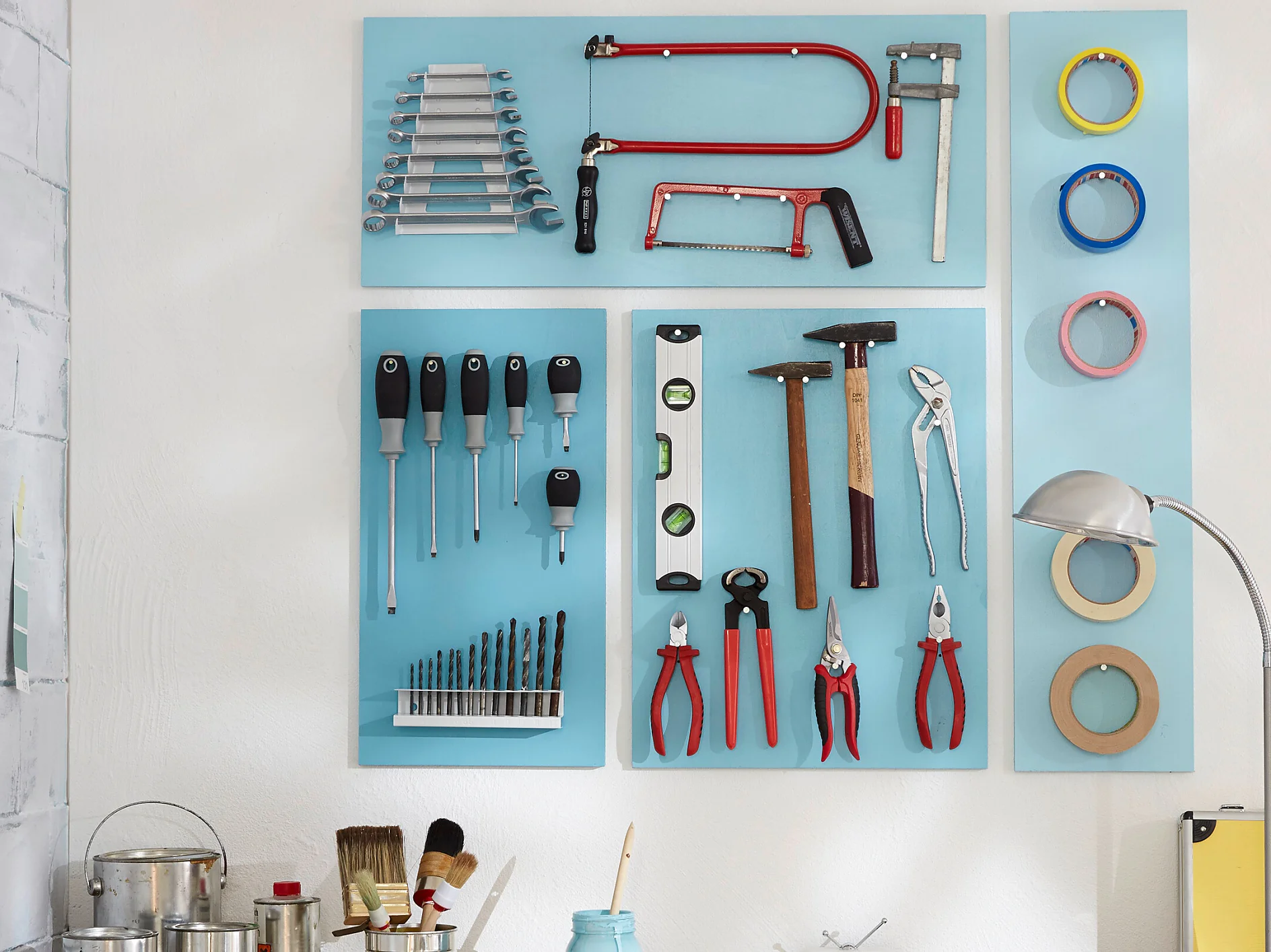 powerbond-ultra-strong-tape_mood