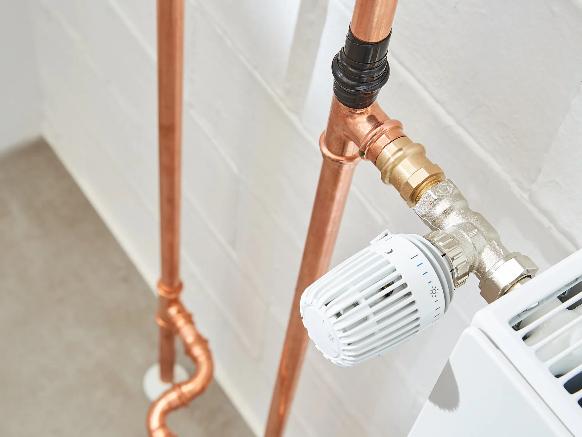 extra-power-extreme-repair_mood_001