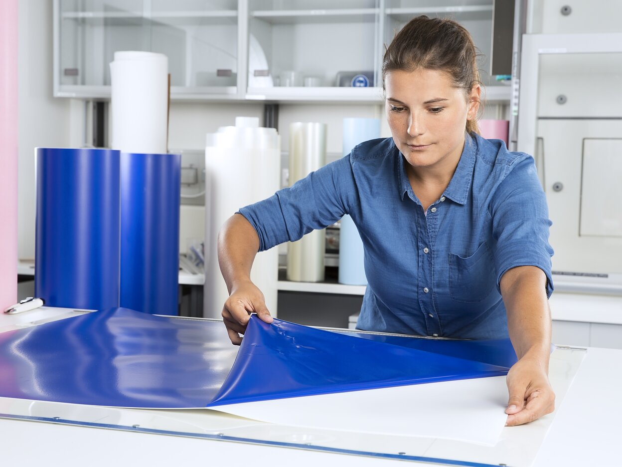 FP&P_Flexographic-Printing_Plate-Mounting-063