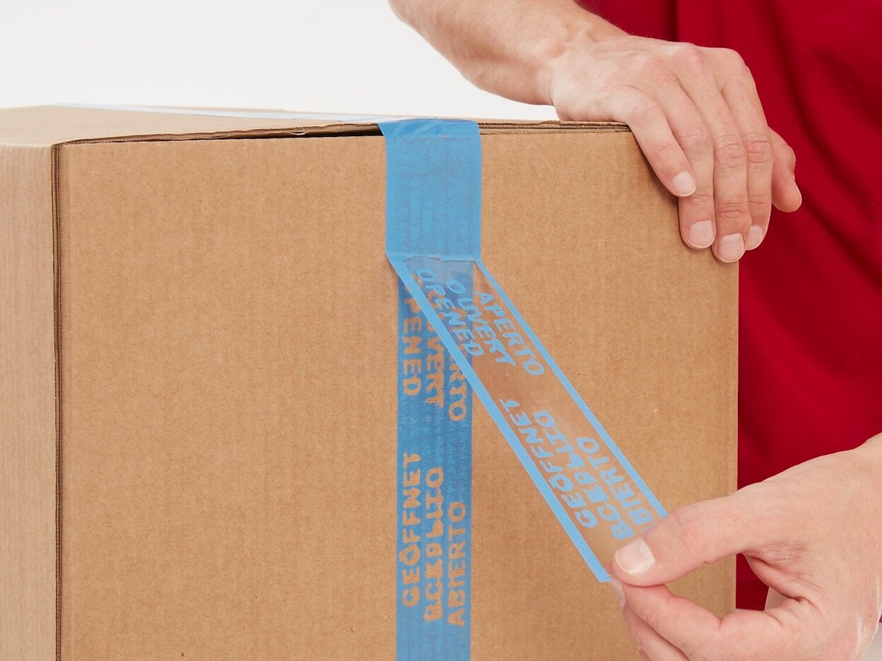 tesa 64007 tamper evident carton sealing tape blue step2of5 ap