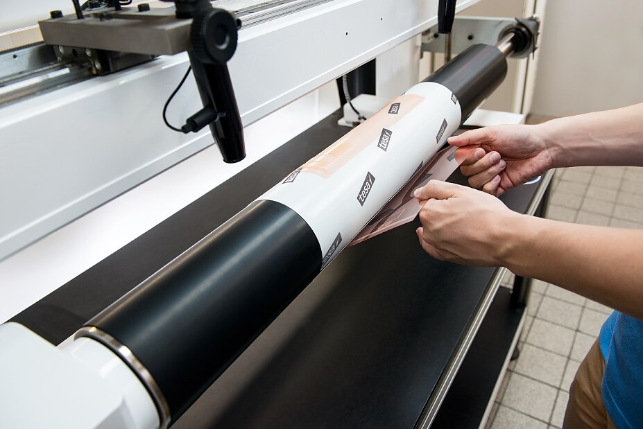 Plate Demounting tesa Softprint® X-Hard Plate Demounting tesa Softprint® X-Hard
