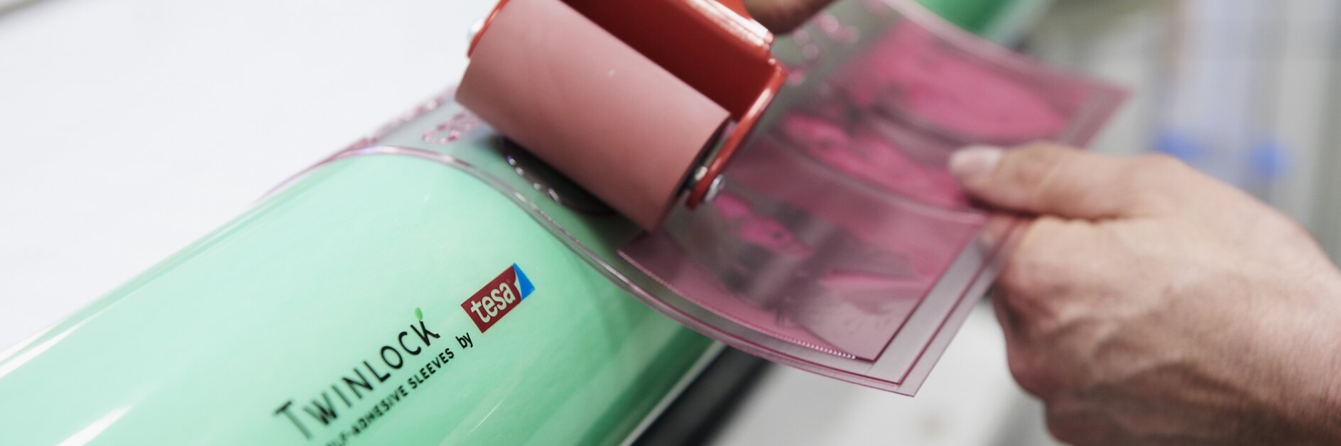 tesa® Twinlock: A self-adhesive and compressible sleeve to mount your flexo printing plates.