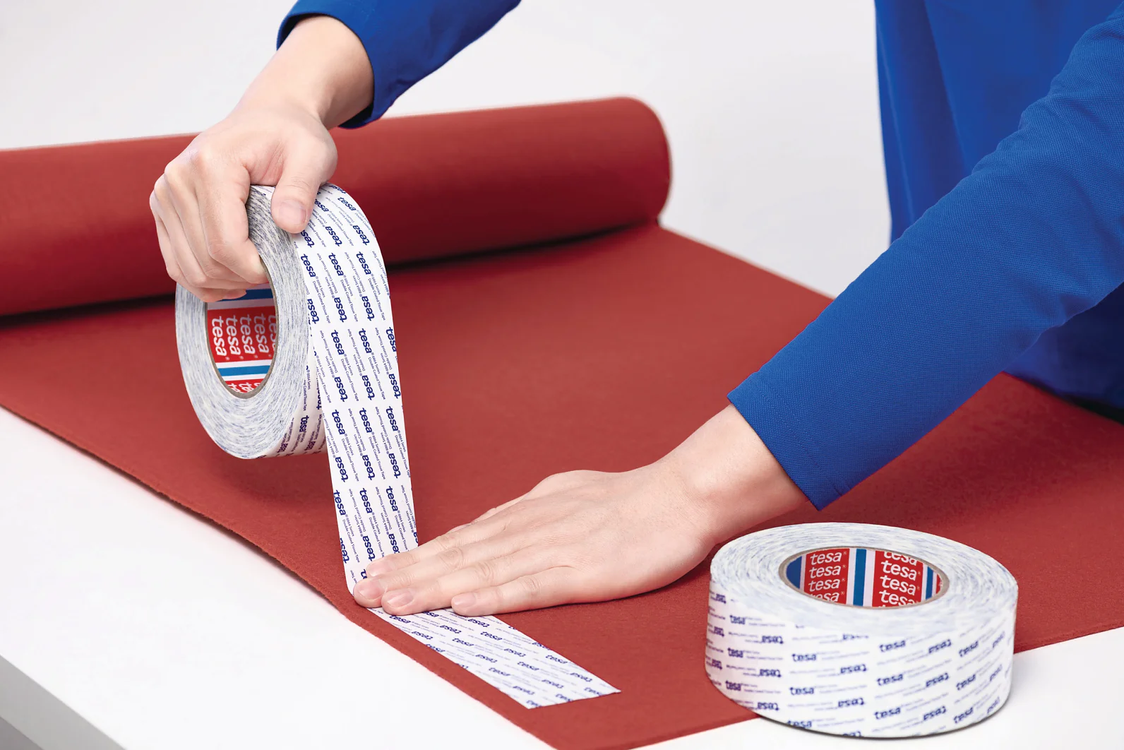 tesa-8864x-double-coated-tissue-tape-felt-lamination-002-ap