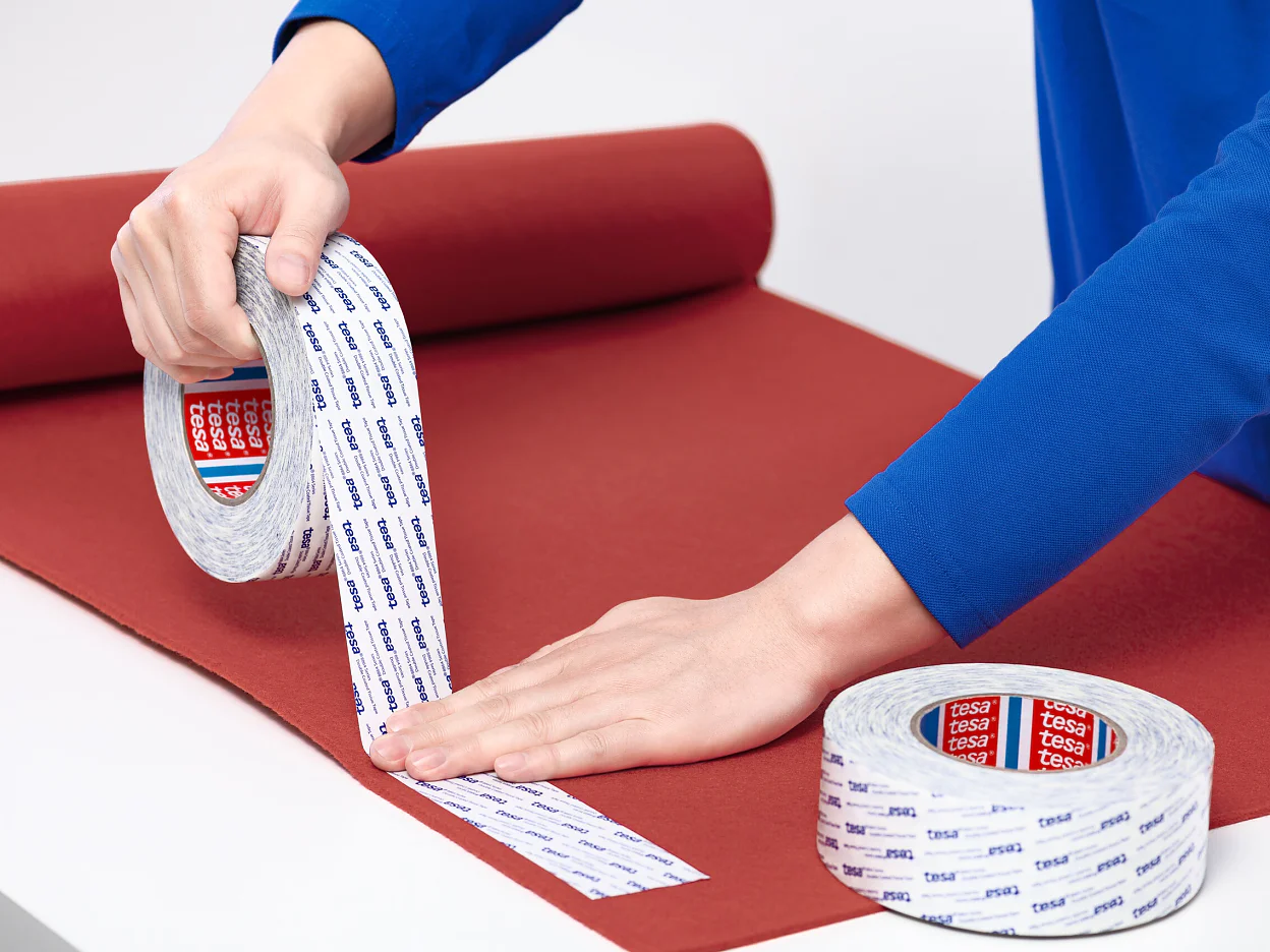 tesa-8864x-double-coated-tissue-tape-felt-lamination-002-ap