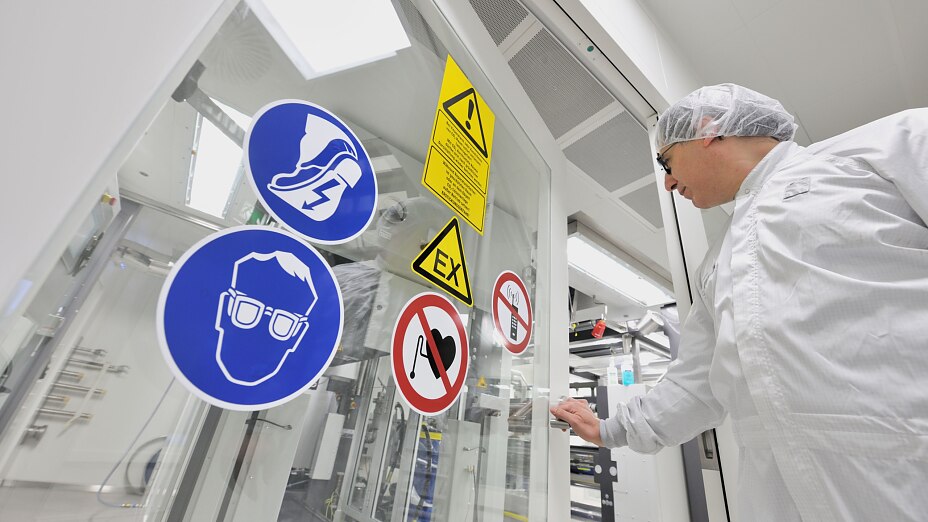 Safety & Certifications tesa laborartory
