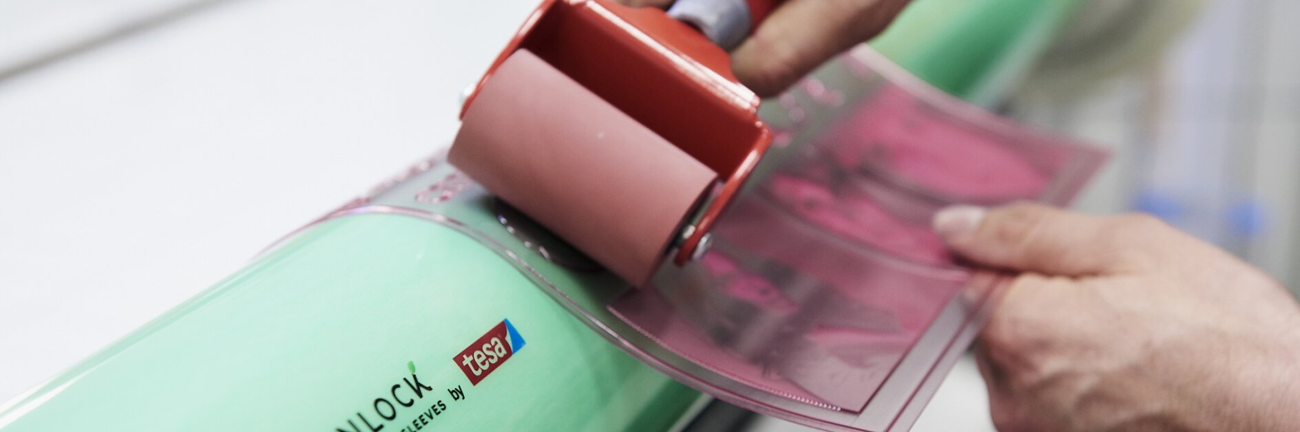 The concept of tesa® Twinlock offers a sustainable and reusable solution for mounting printing plates - while maintaining consistently high print quality.