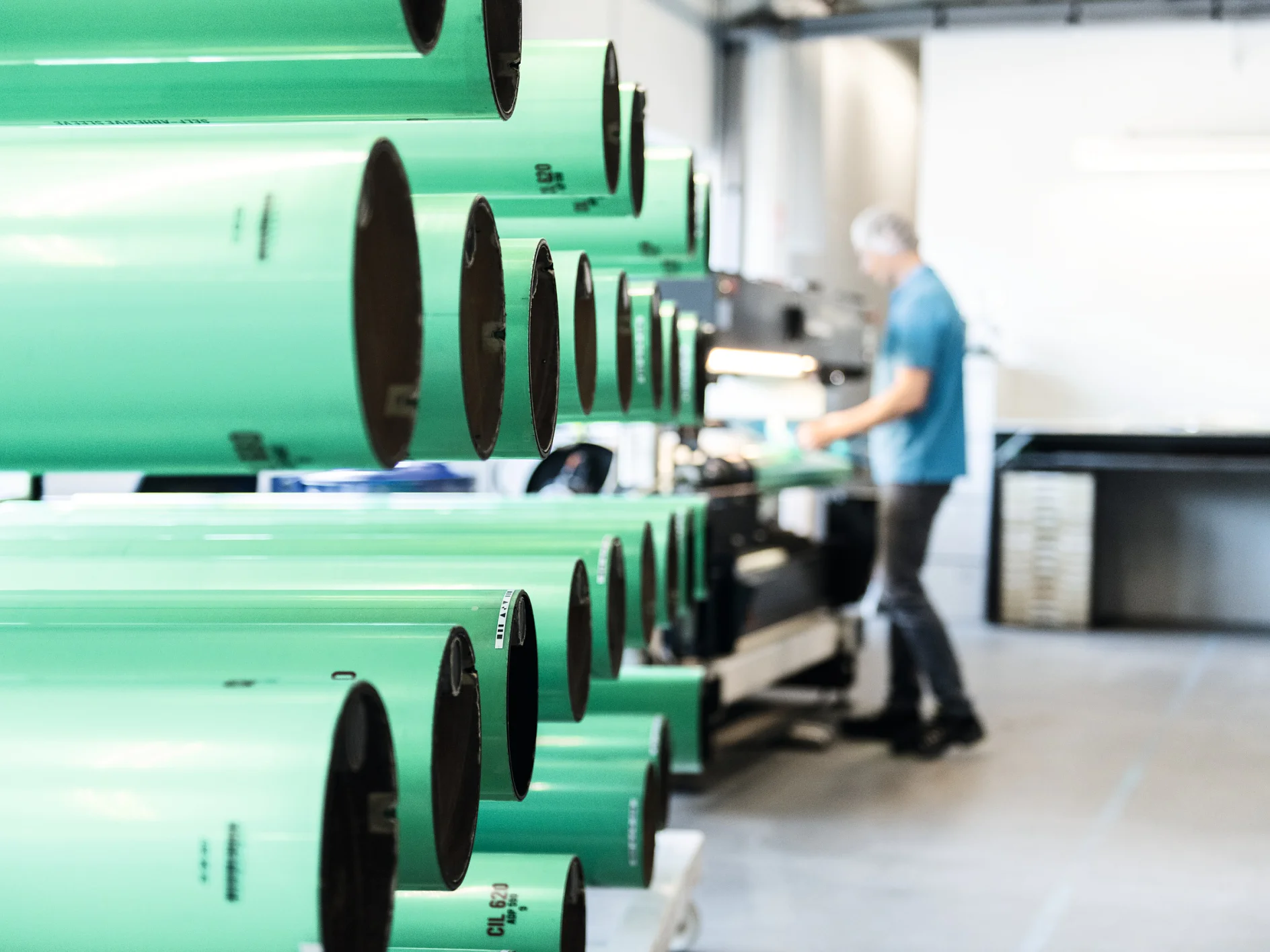 tesa® Twinlock mounting and storing