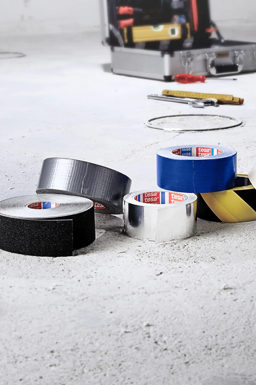 tesa_professional_masking_repairing_marking_safety_insulation_mounting_mood_001 tesa_professional_masking_repairing_marking_safety_insulation_mounting_mood_001