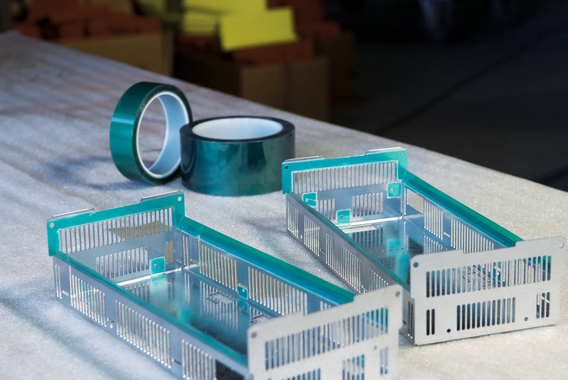 tesa® 50600 green tape used for splicing non-polar materials (This text has been generated by AI)