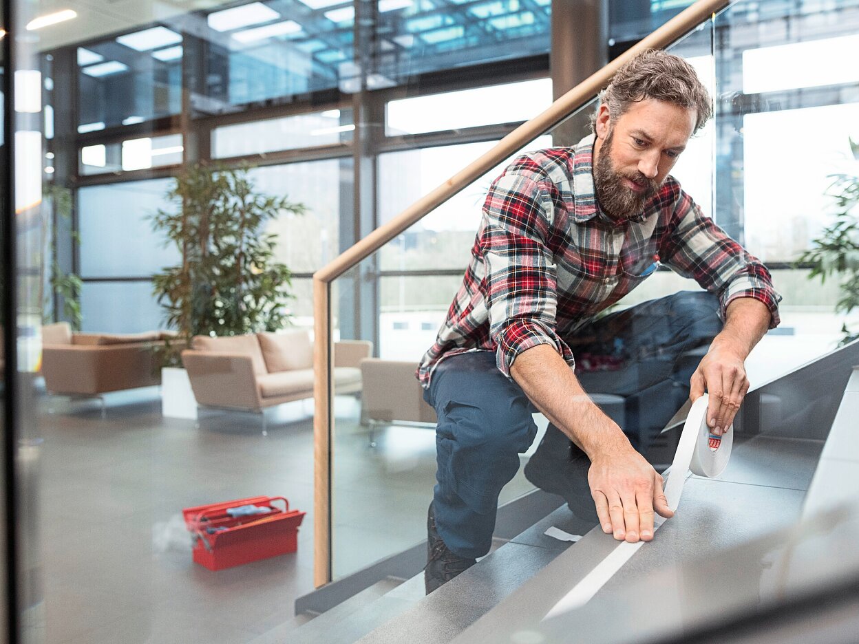 [en-en] Facility Management tesa Anti-slip tape