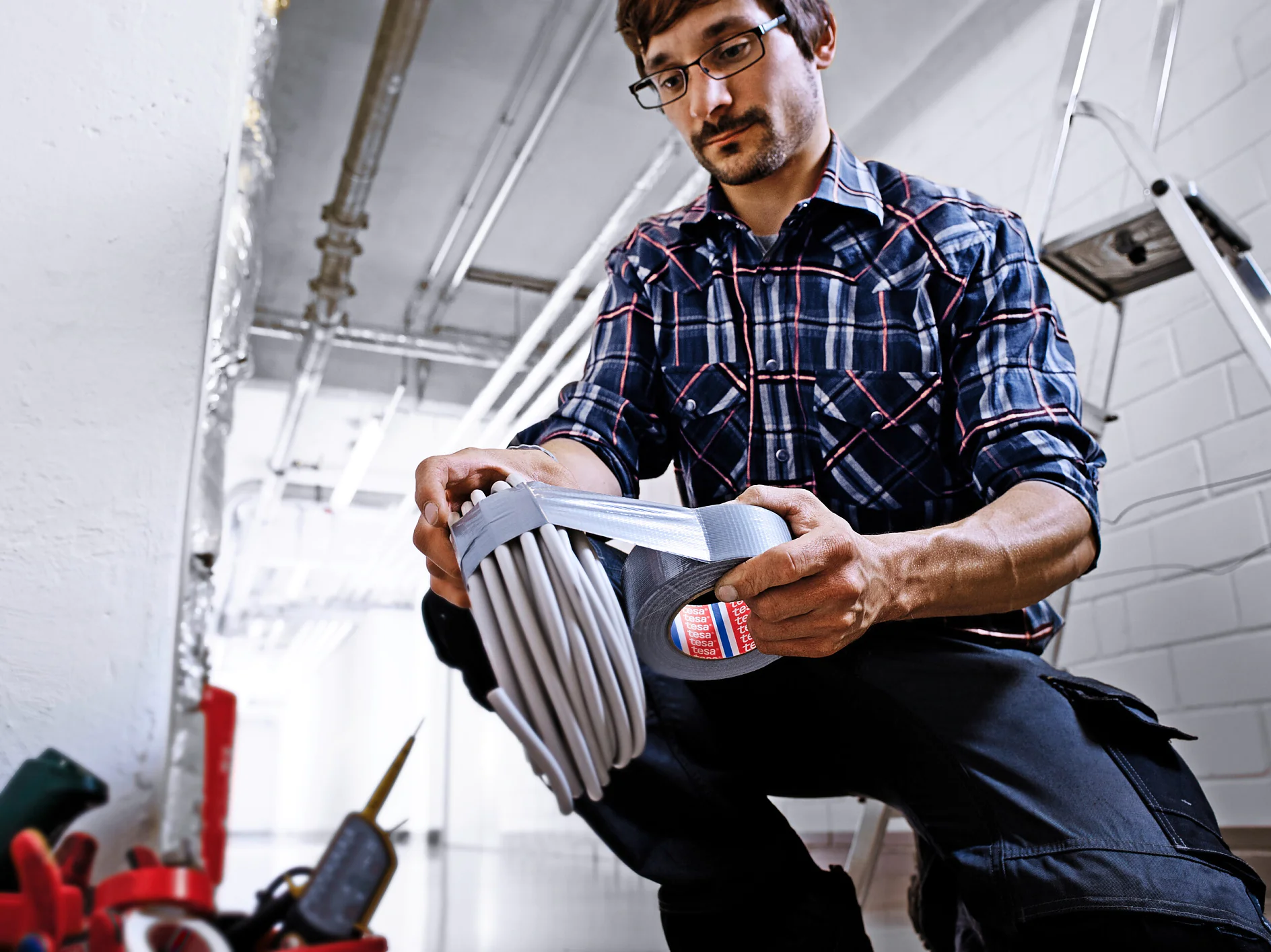 tesa_professional_repairing_4613_ap_001