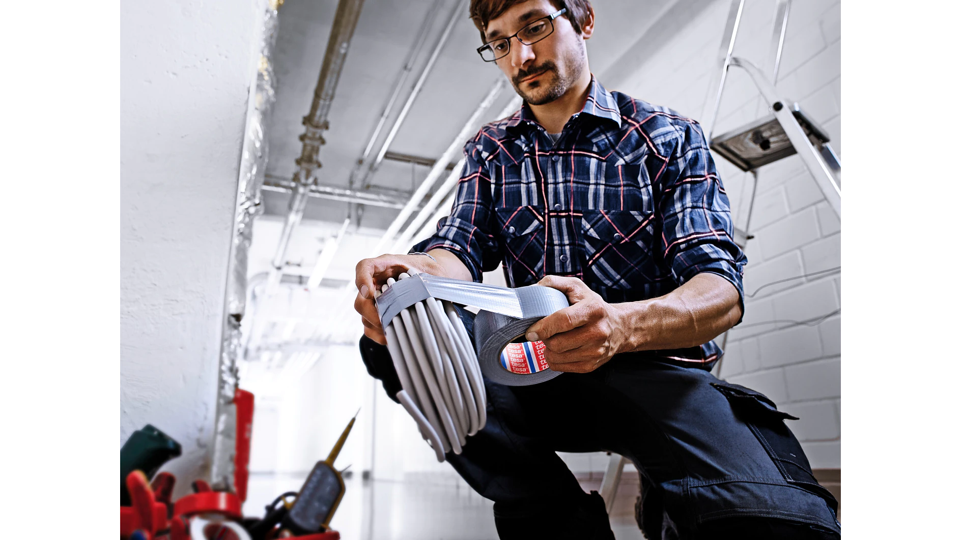 tesa_professional_repairing_4613_ap_001