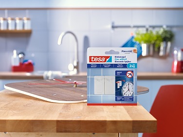 The quick solution for smooth surfaces, such as tiles or metal.