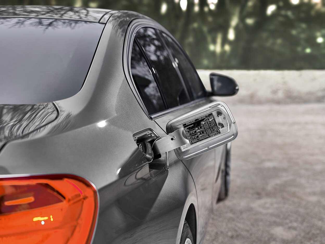 Automotive_Security-Labeling-002_300dpi.png