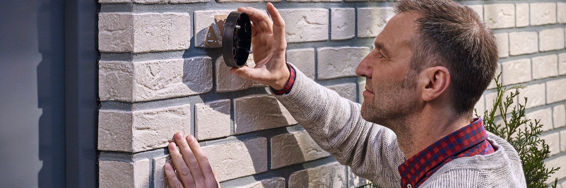 Powerfully adhesive screws for a secure hold both inside and outside.