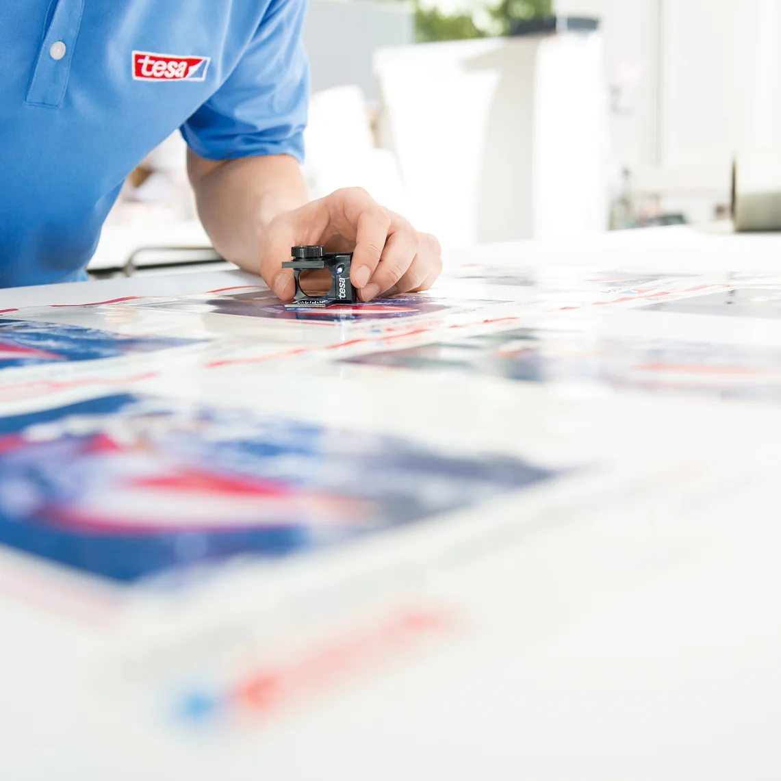 tesaprint® plate mounting with film and cloth tapes