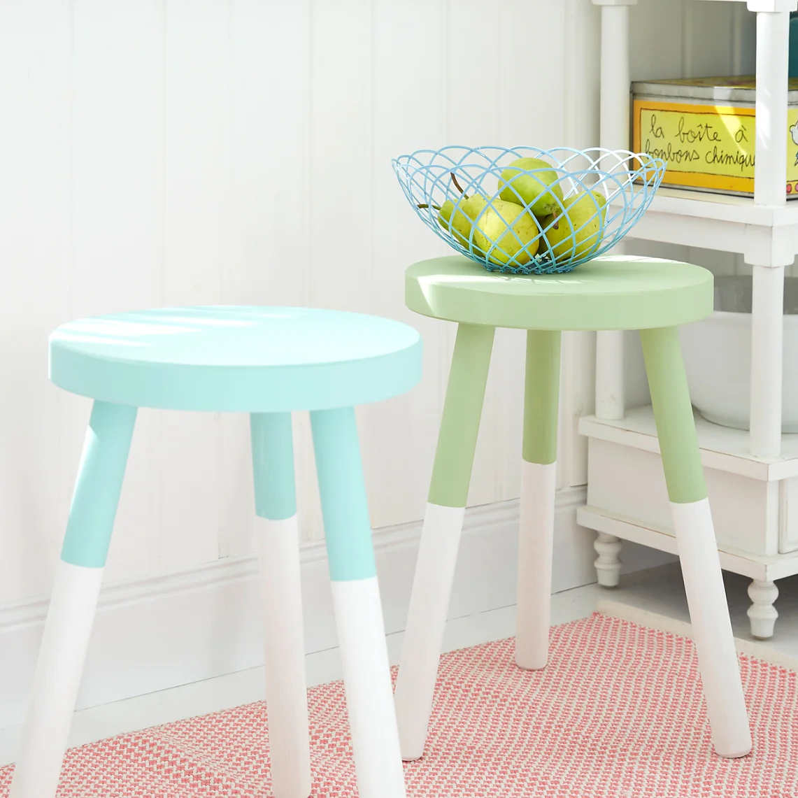 Stool in pastel tones