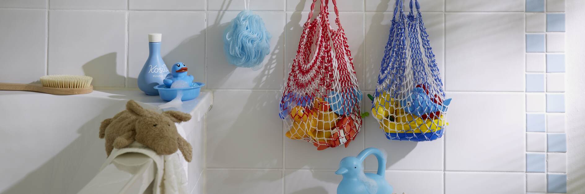 Toy Net Organization Idea for Bath