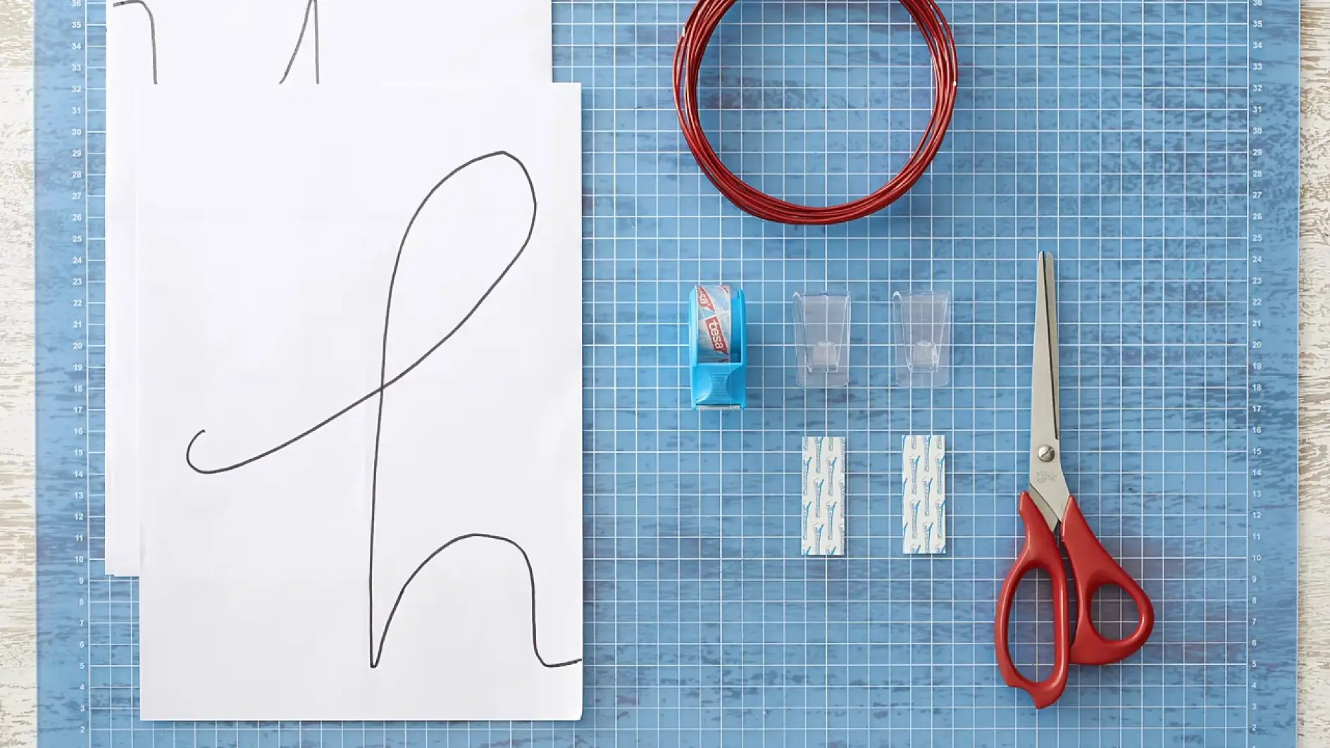Create your own wire writing wall decoration!