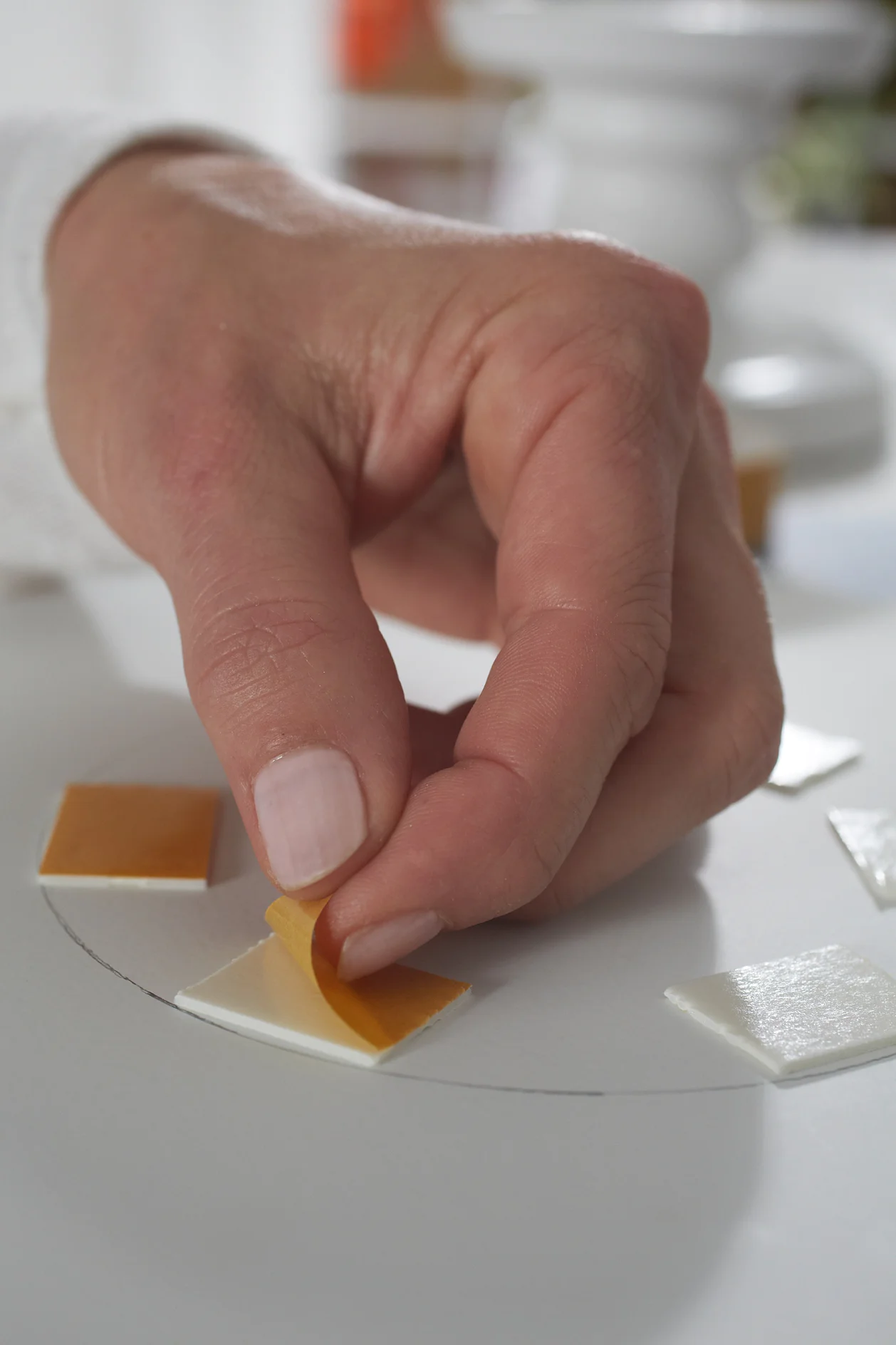 DIY Cake stand / Step 7: Remove film