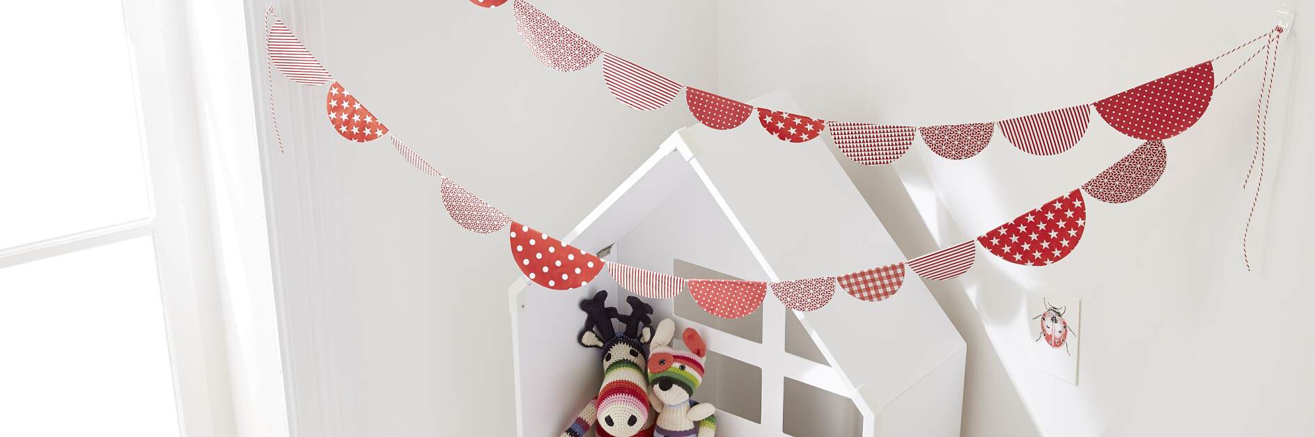 Party decoration: “Paper Garlands”