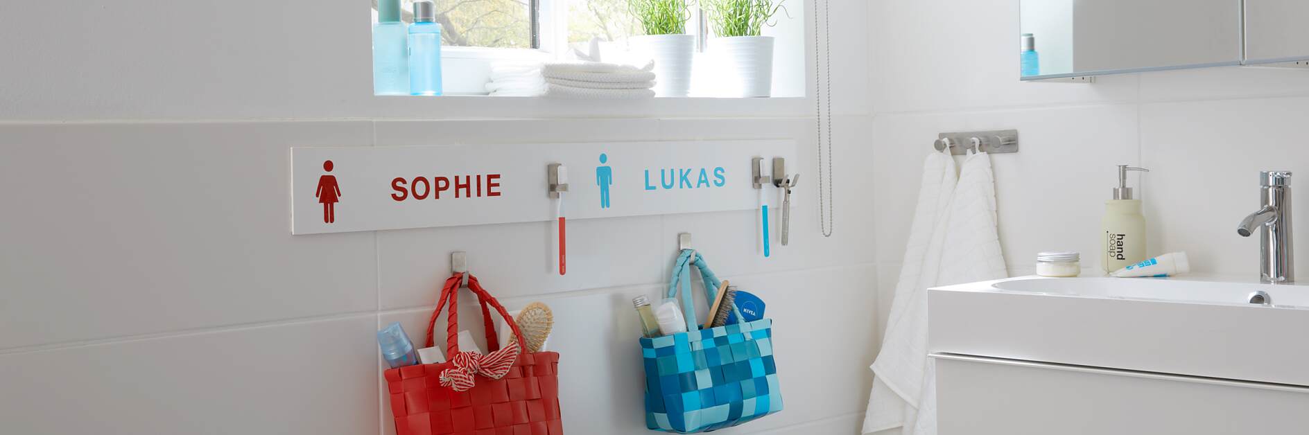 Decorative bathroom hook rack: To each his own