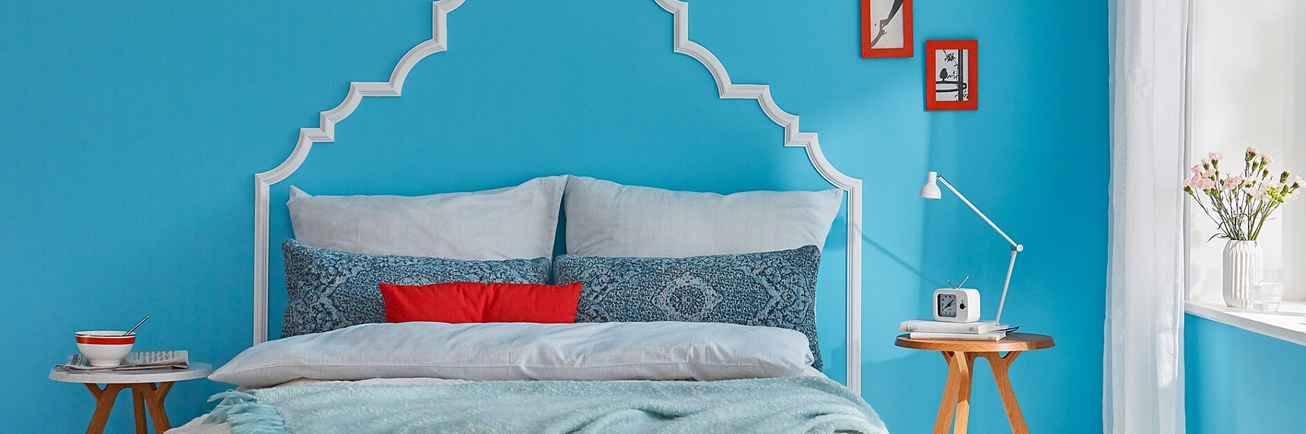 Create this beautiful and simple DIY headboard
