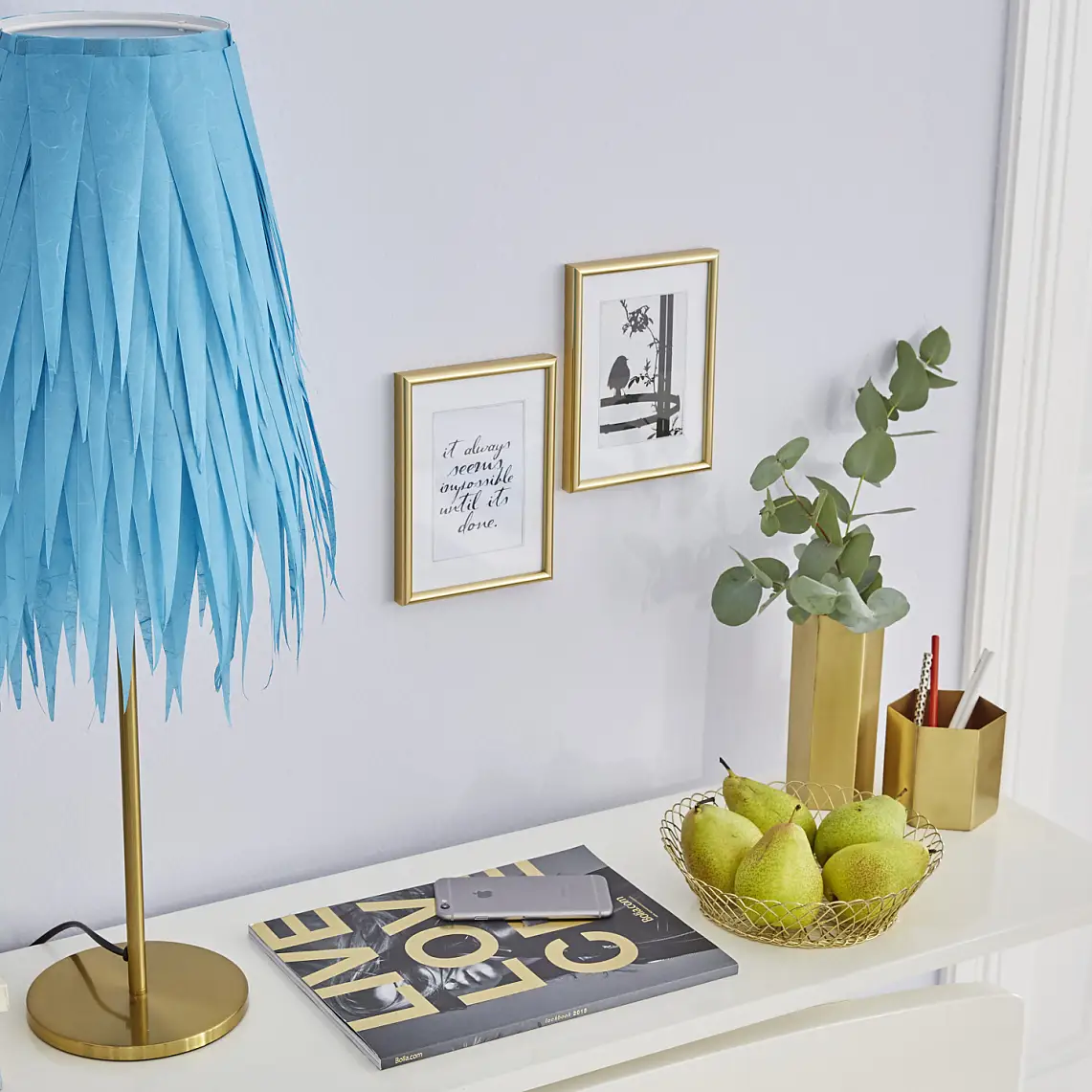 Create your own, unique lampshade with tesa Glue Stamp ecoLogo®