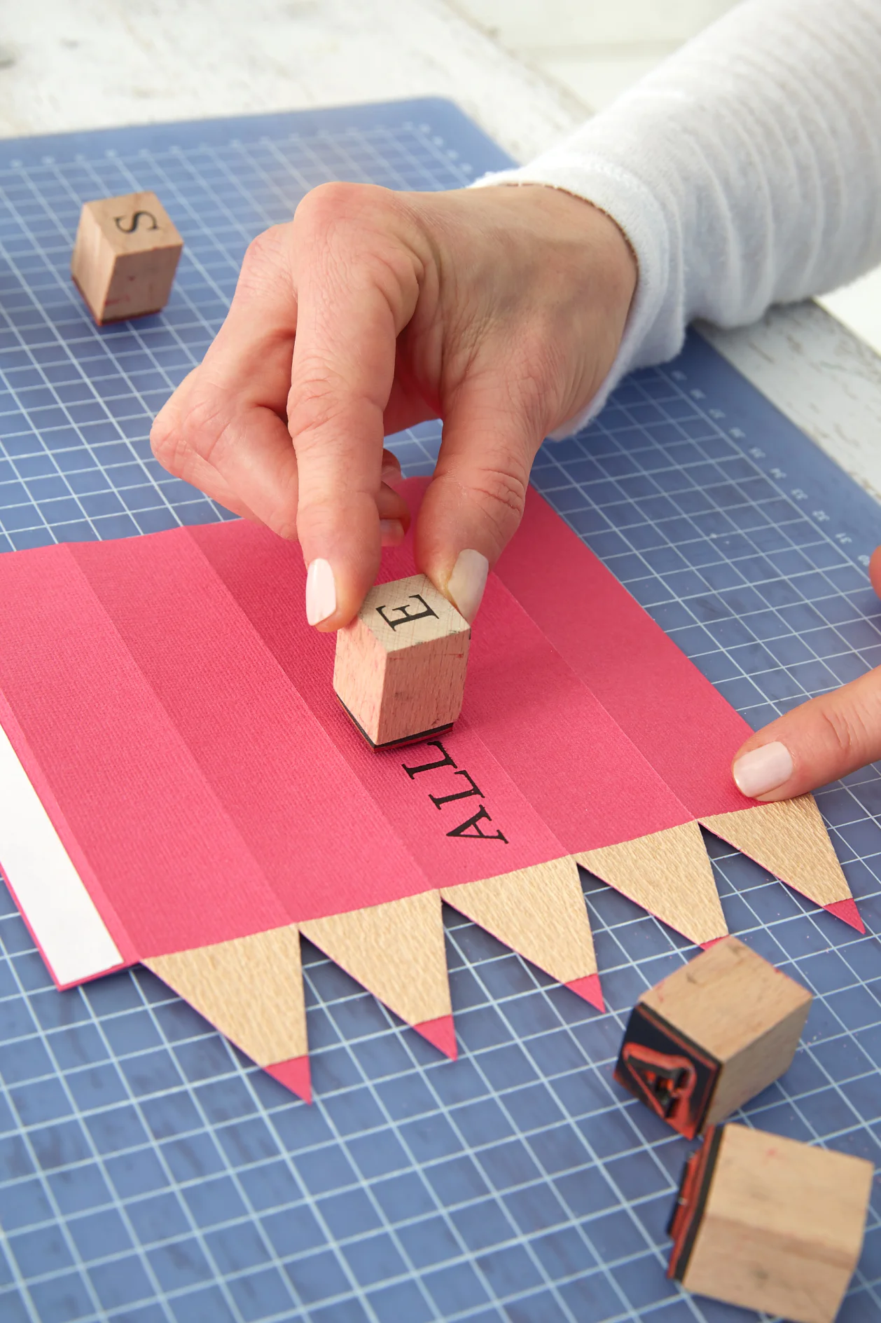 DIY Abecedarian bag / Step 7: Stamp