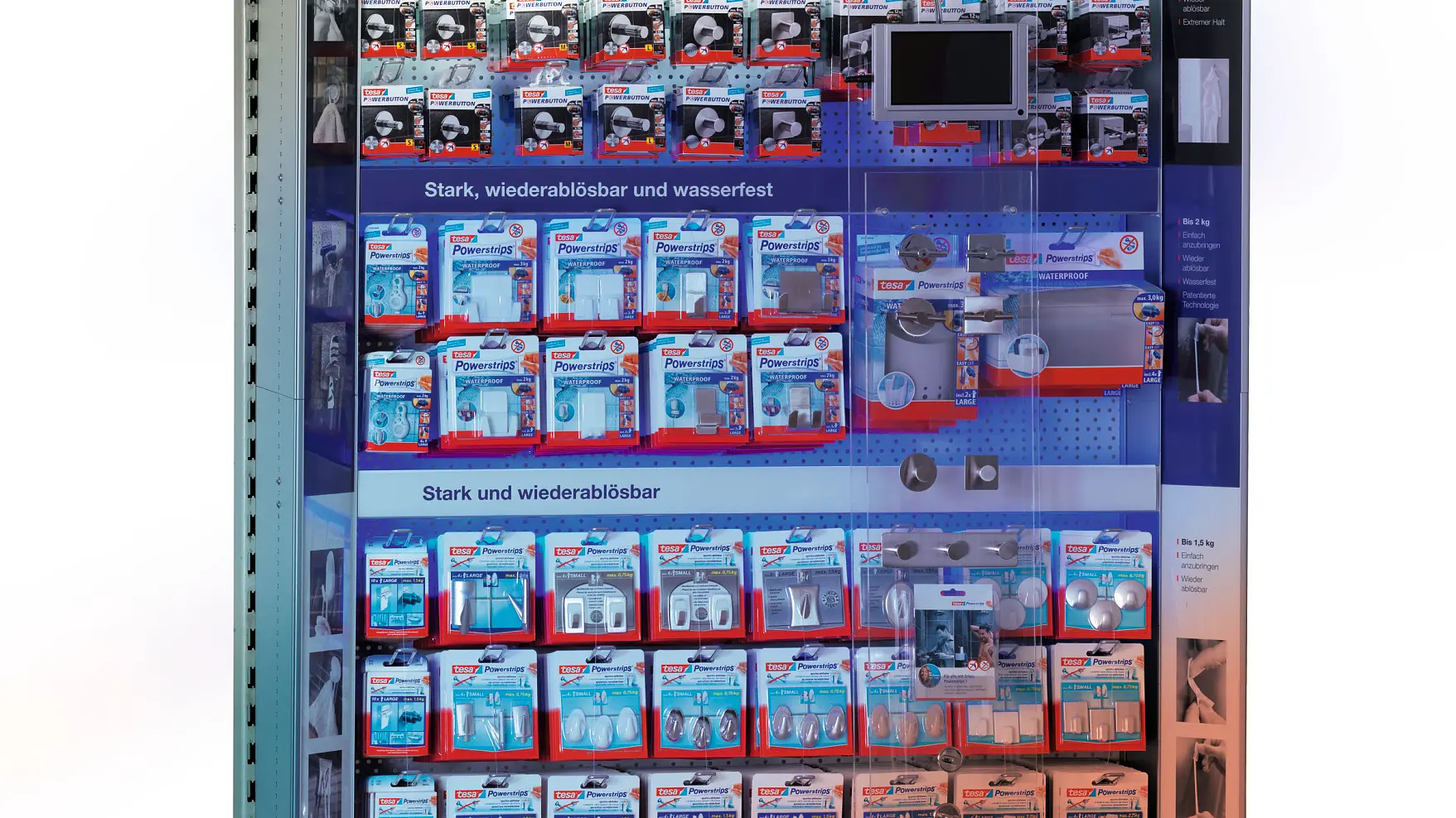 With a full range of self-adhesive hooks and storage systems, tesa is represented in the plumbing and bath sections of hardware and home improvement stores all over Europe. A new display creates a clear visual separation between categories.