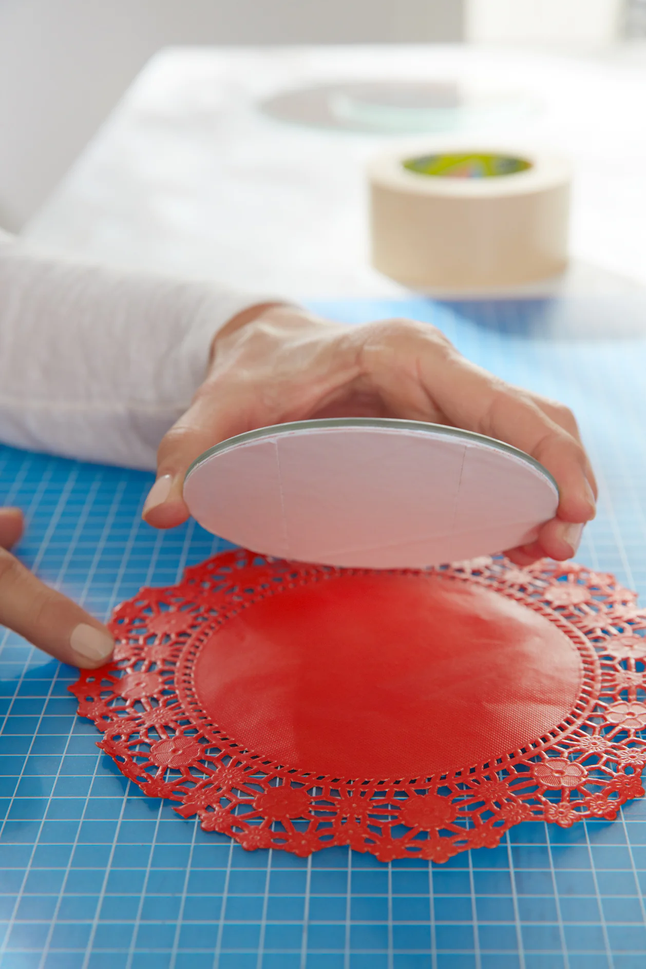 DIY Lacy Mirror for Bathroom / Step 6: Apply