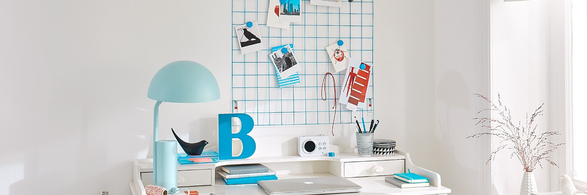Create your own wall mounted iron mesh board!