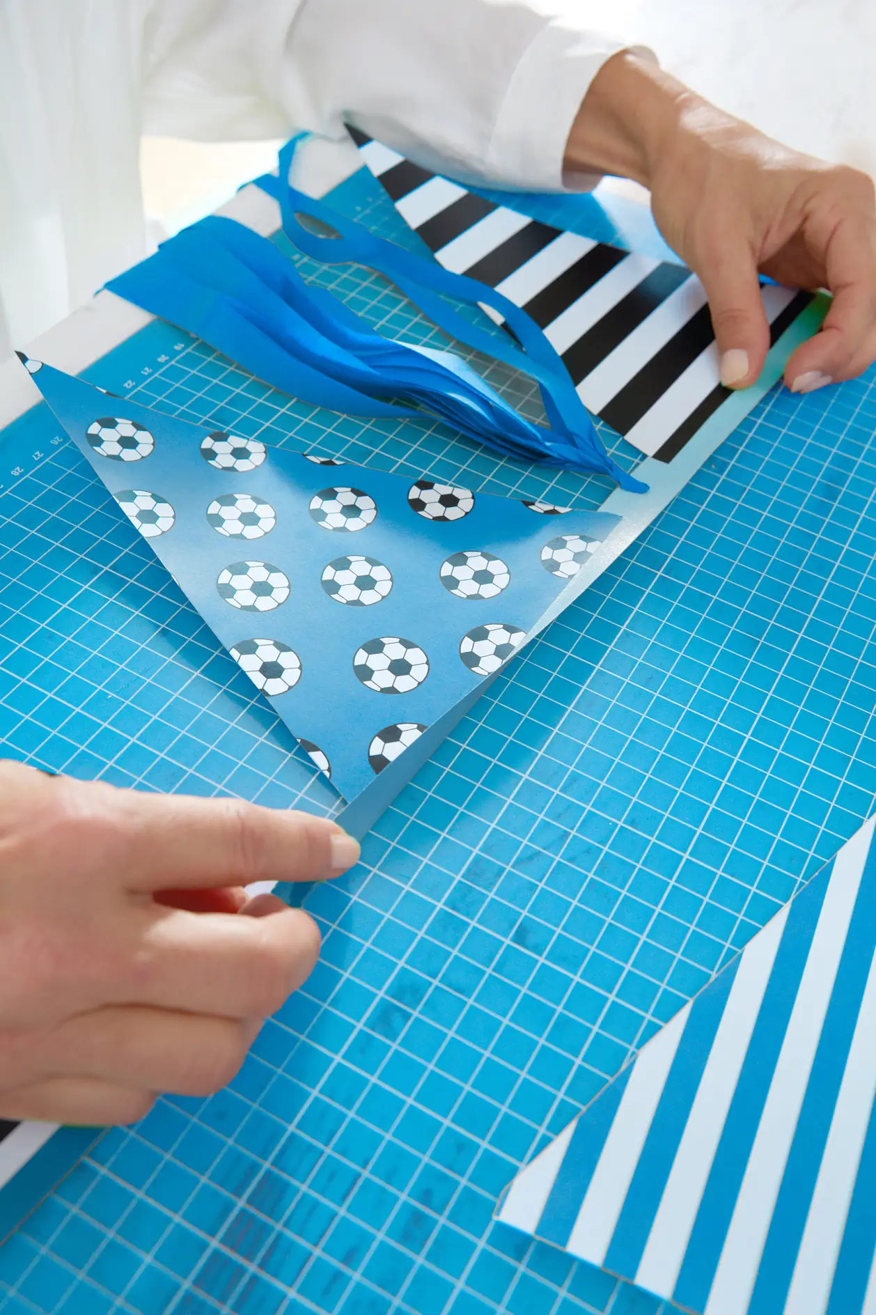 DIY Soccer Garland / Step 6: Fold