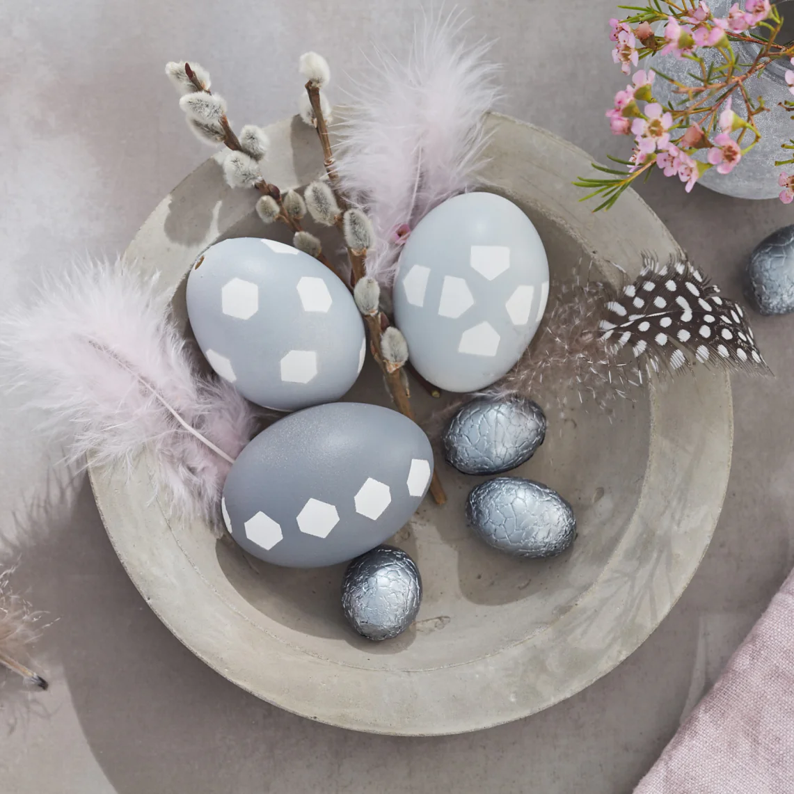 Tack Eggs