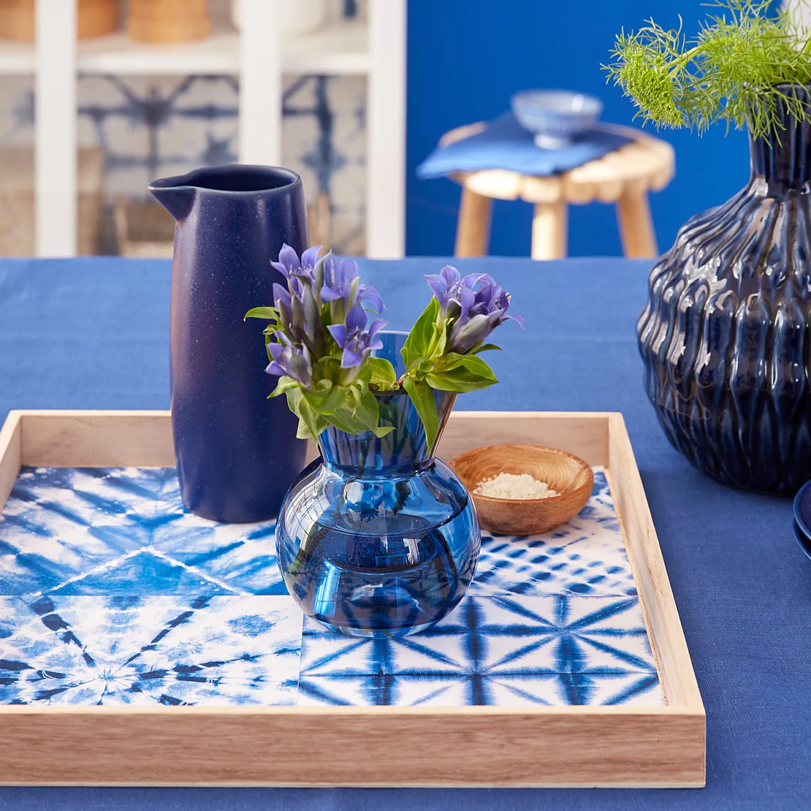 2_ttp_Blau_Tablett_Aufmacher_quer