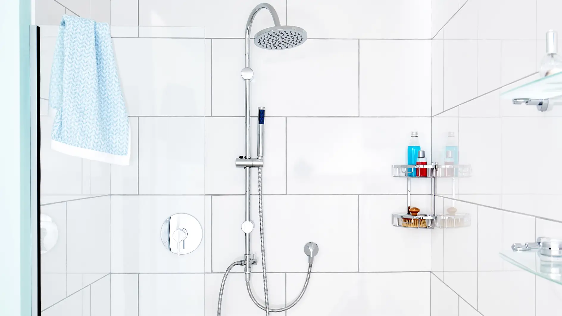 Store your shower supplies close to you: all in one place and out of your way at the same time.