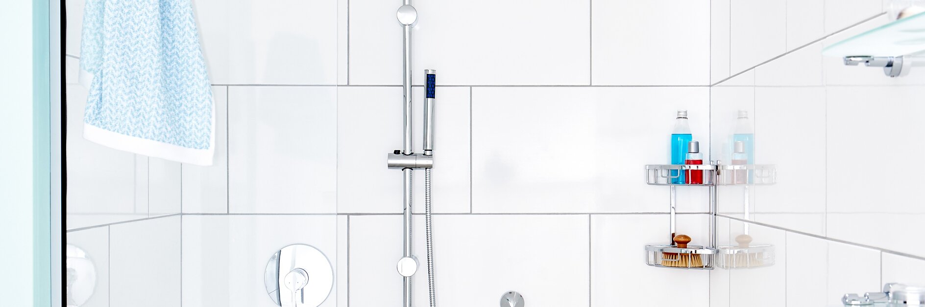 https://www.tesa.com/en/files/images/201805/1/03-shower-accessories,730860_crop3x1_18.jpg