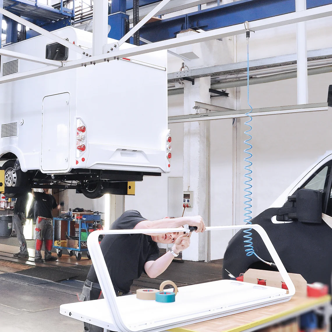 Innovative tape solutions for commercial and specialty vehicles, such as trucks, caravans and emergency, agriculture and construction vehicles.