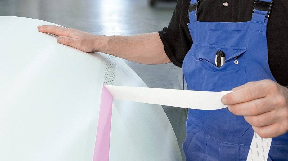 Application of tesa EasySplice® for Film Converting Application of tesa EasySplice® for Film Converting